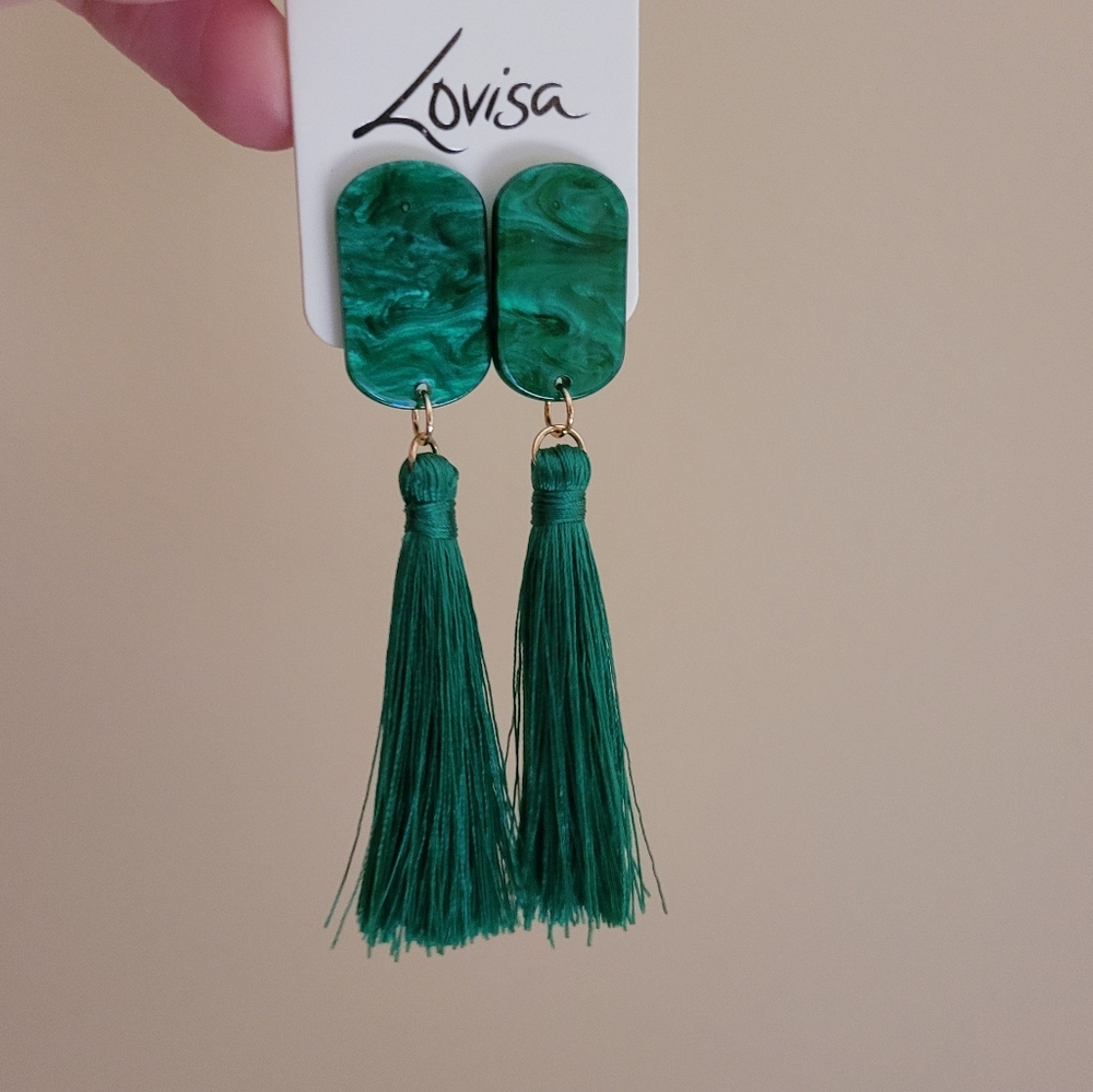 [NEW] Emerald Green Tassel Earrings with Gold Hardware